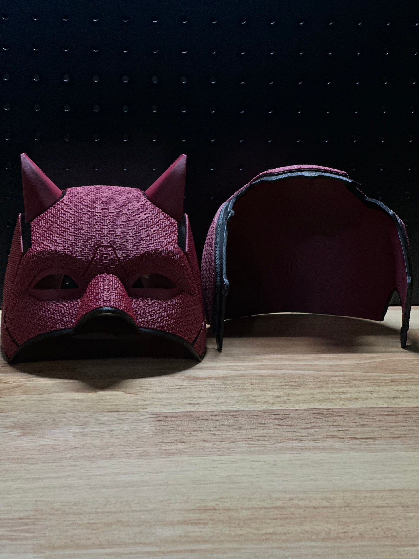 Daredevil Display Helmet – Comic-Inspired Collectible