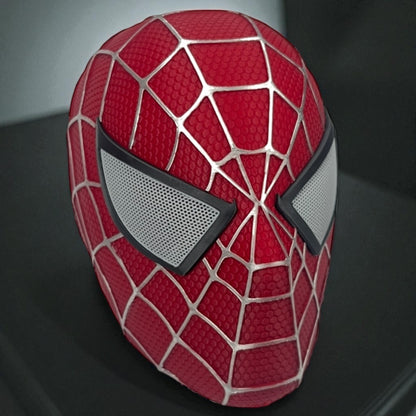 Tobey Maguire Spider-Man Helmet (2002 Raimi Trilogy) – 3D Printed Cosplay Mask Replica with Magnetic Assembly, Custom Sizes